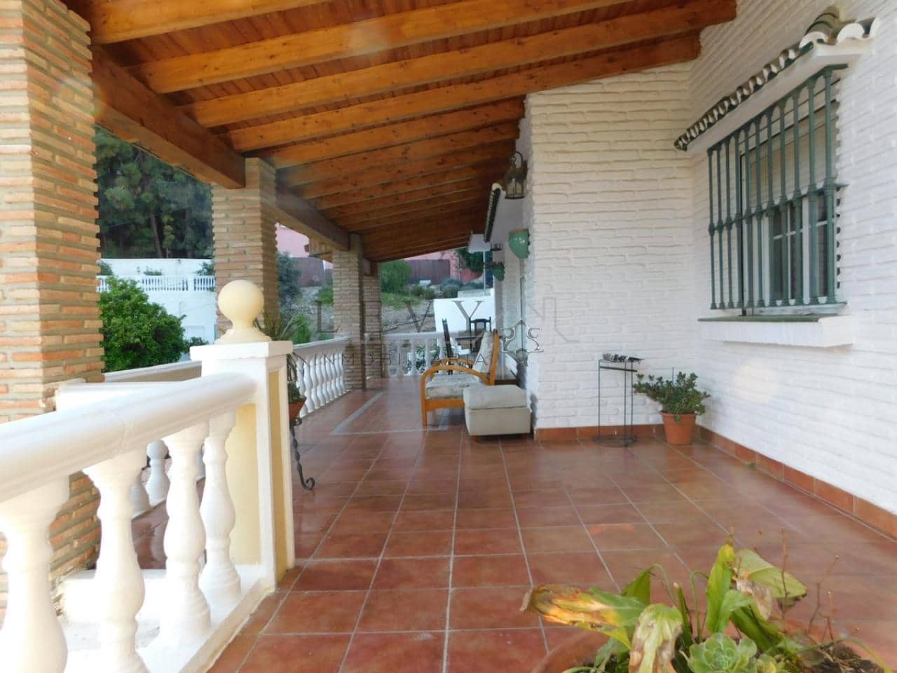 6 soveværelse Byhus til salg i Malaga by - € 636.300 (Ref: 9583298)