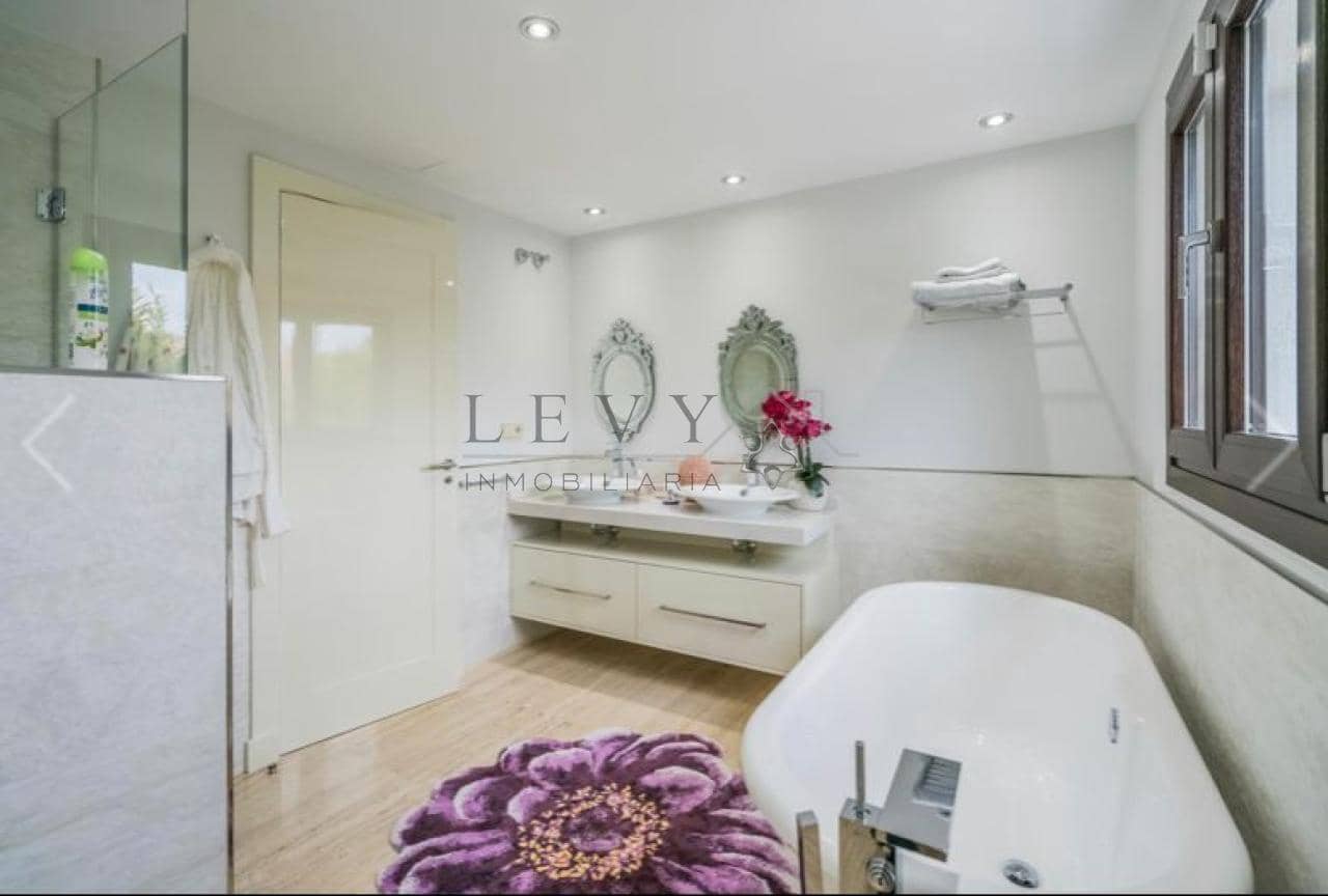 4 chambre Villa/Maison à vendre à Puerto Banus avec garage - 3 950 000 € (Ref: 9583300)