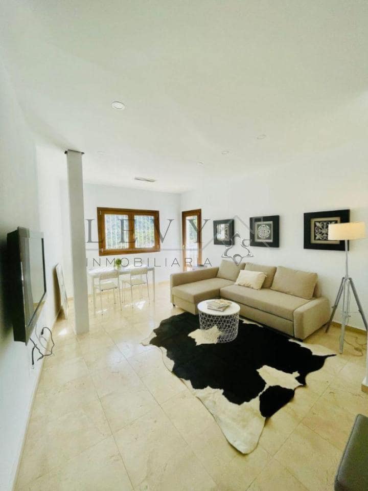 3 quarto Moradia para venda em Benahavis com garagem - 353 000 € (Ref: 9583301)