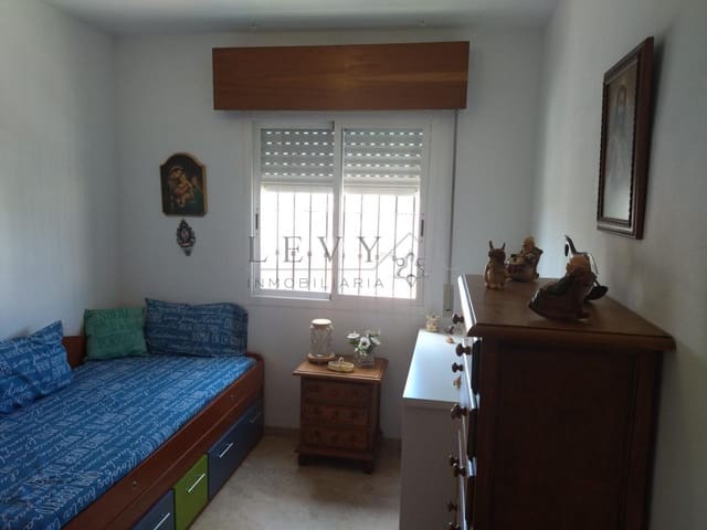 4 camera da letto Villa in vendita in Casco Antiguo, Marbella con garage - 488.000 € (Rif: 9583302)