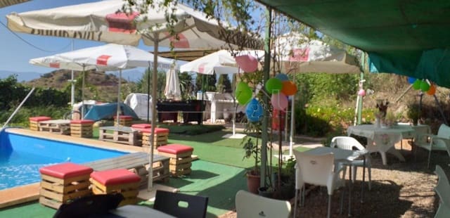 Villa/Maison de 2 chambres à louer à Cártama - 1 300 € (Ref: 9583304)