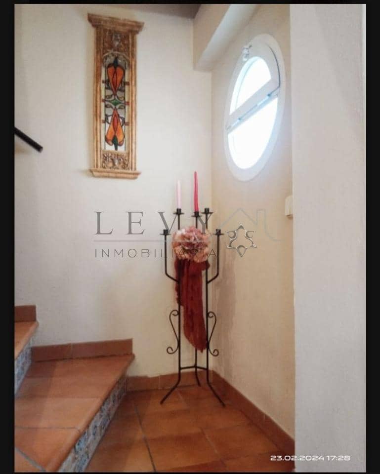 2 soverom Villa til salgs i Malaga by - € 390 000 (Ref: 9583305)