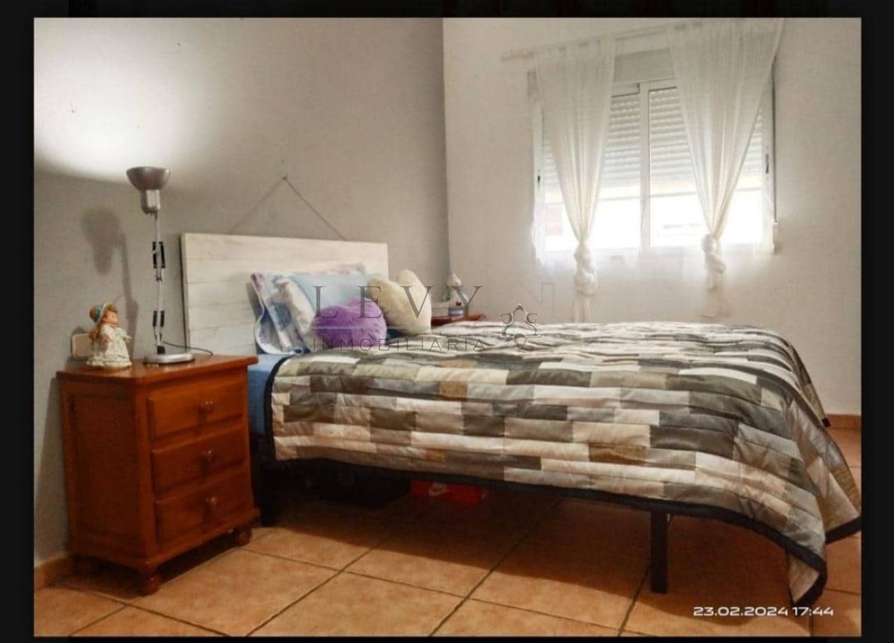 2 soverom Villa til salgs i Malaga by - € 390 000 (Ref: 9583305)