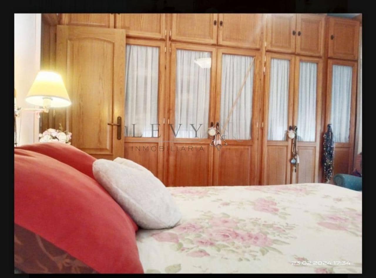 2 soverom Villa til salgs i Malaga by - € 390 000 (Ref: 9583305)