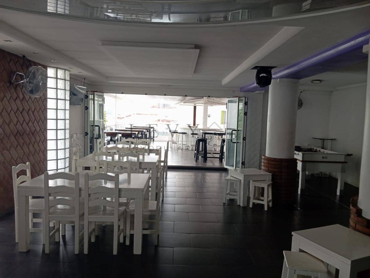 4 makuuhuone Huvila myytävänä paikassa Competa - 530 000 € (Ref: 9583309)