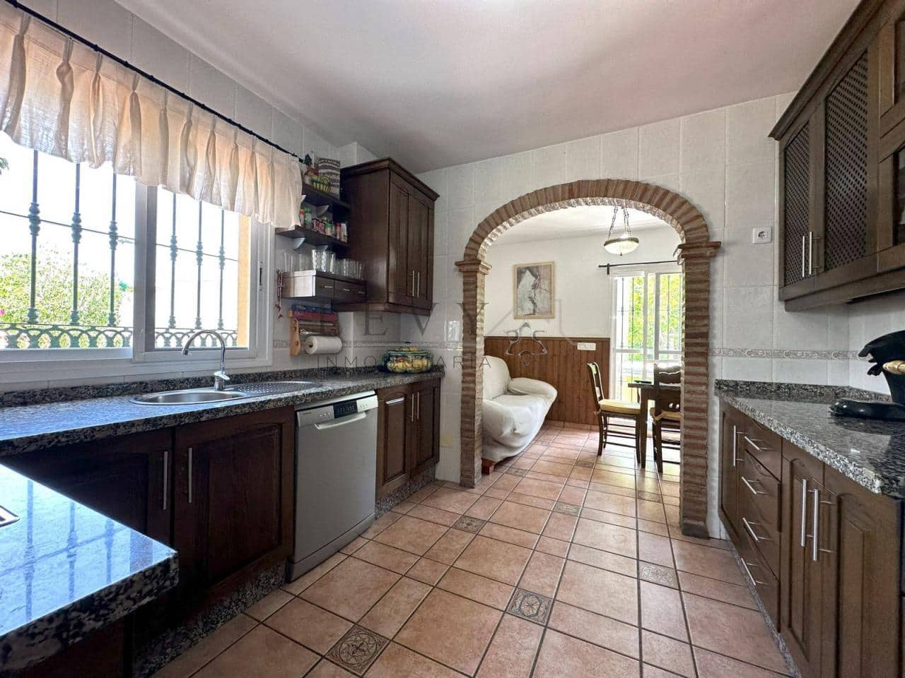 3 Zimmer Villa zu verkaufen in Marbella mit Pool Garage - 520.000 € (Ref: 9583310)