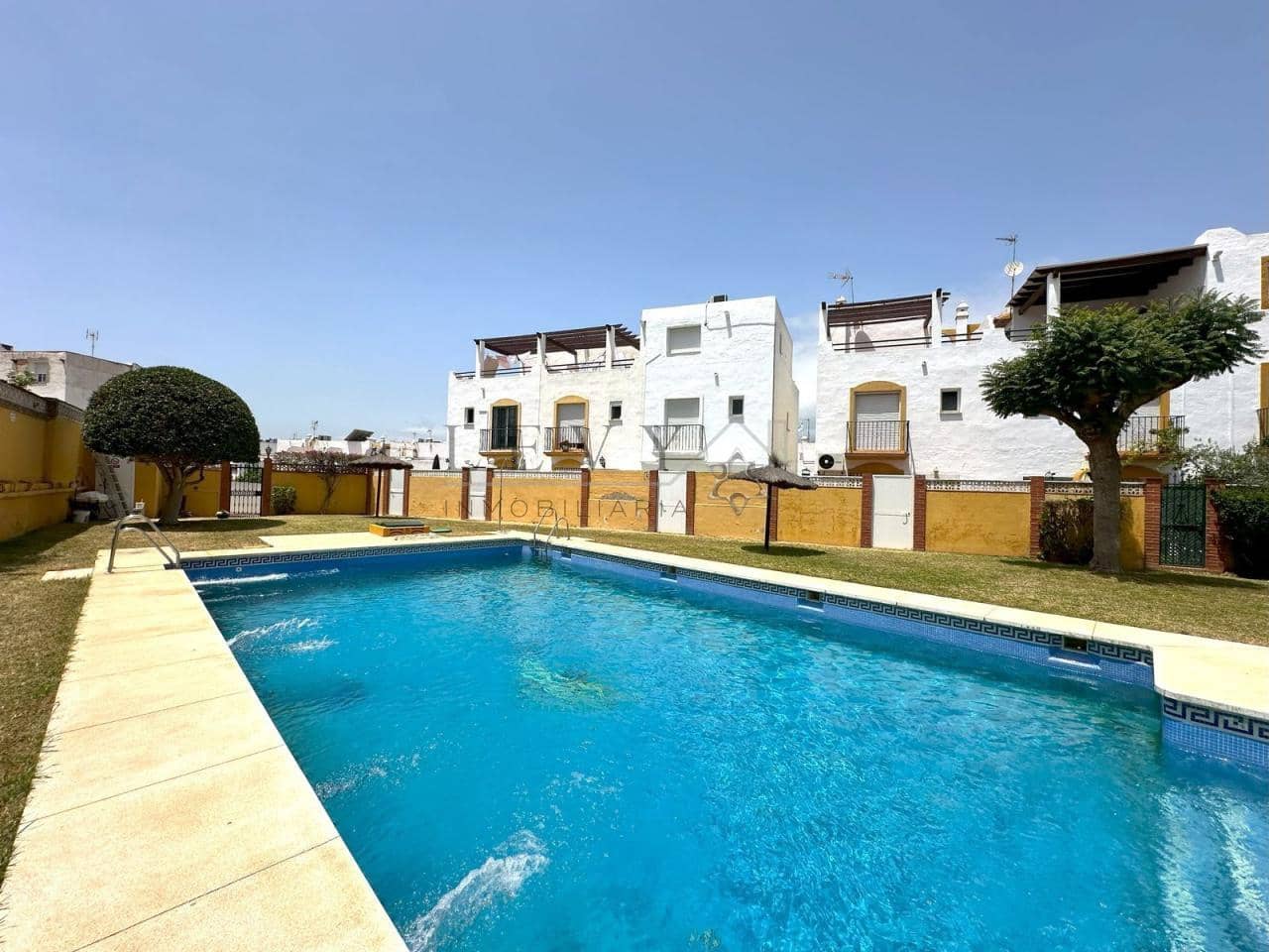 3 Zimmer Villa zu verkaufen in Marbella mit Pool Garage - 520.000 € (Ref: 9583310)