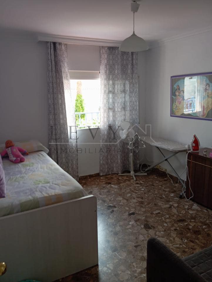 4 makuuhuone Huvila myytävänä paikassa Competa - 254 000 € (Ref: 9583311)