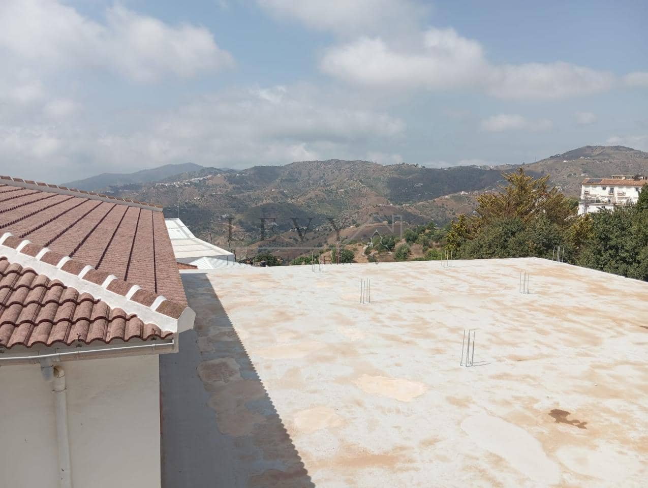 4 makuuhuone Huvila myytävänä paikassa Competa - 254 000 € (Ref: 9583311)