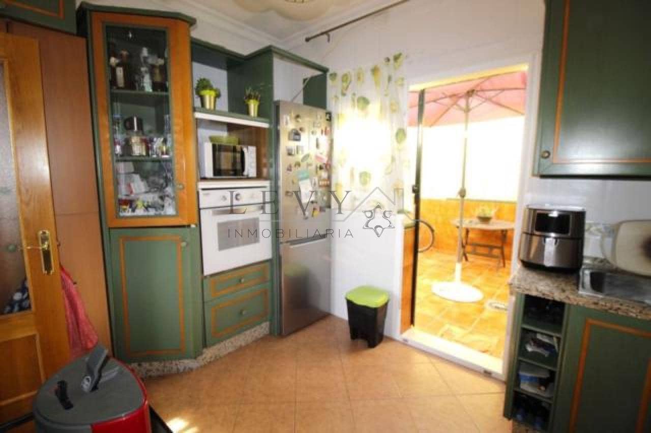 3 soverom Villa til salgs i Malaga by med garasje - € 326 500 (Ref: 9583312)