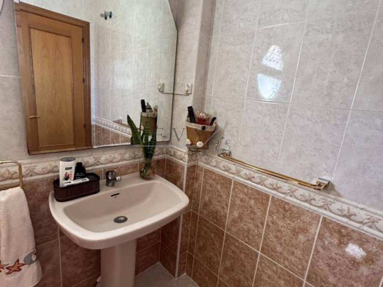 3 soverom Villa til salgs i Malaga by med garasje - € 326 500 (Ref: 9583312)