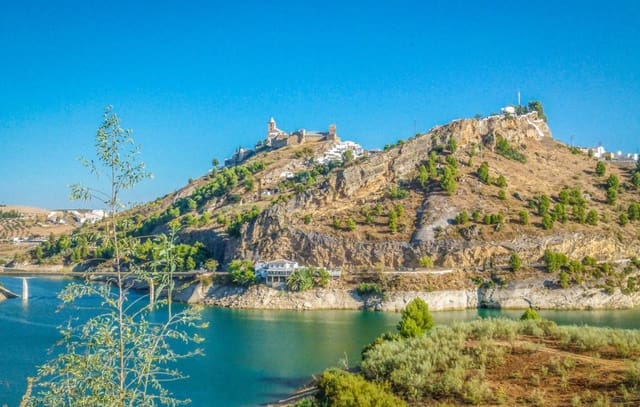 4 bedroom Villa for sale in Córdoba city with pool garage - € 890,000 (Ref: 9583313)