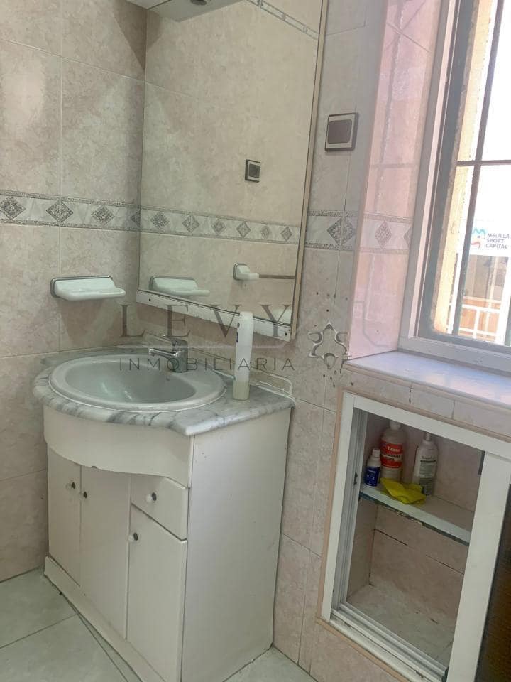 8 bedroom Townhouse for sale in Melilla - € 800,000 (Ref: 9583314)