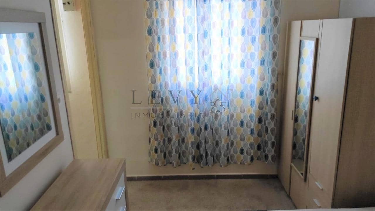 8 bedroom Townhouse for sale in Melilla - € 800,000 (Ref: 9583314)