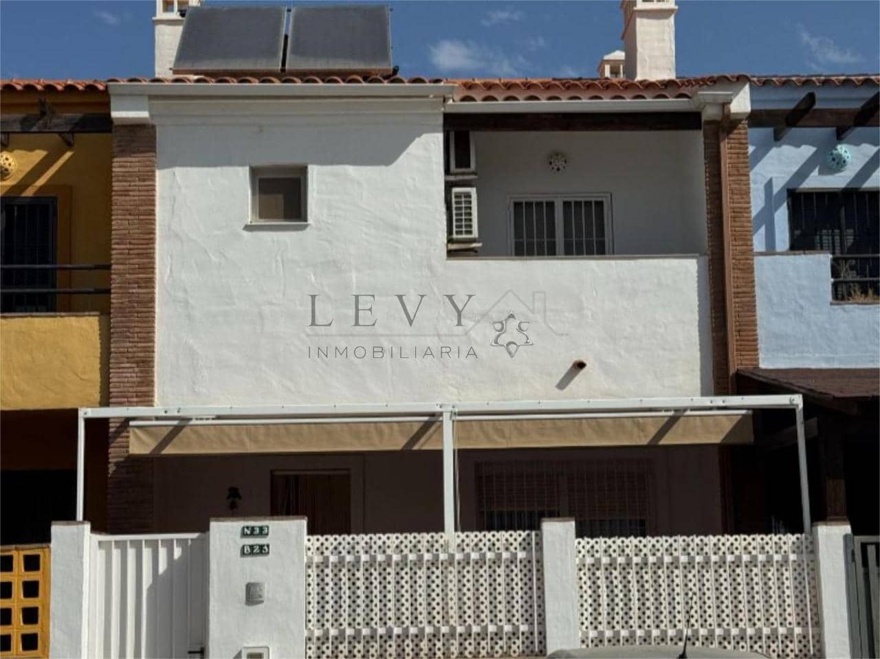 3 slaapkamer Halfvrijstaande villa te koop in Rincon de la Victoria met zwembad garage - € 460.000 (Ref: 9583315)