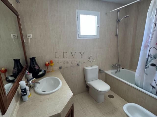 3 slaapkamer Halfvrijstaande villa te koop in Rincón de la Victoria met zwembad garage - € 460.000 (Ref: 9583315)