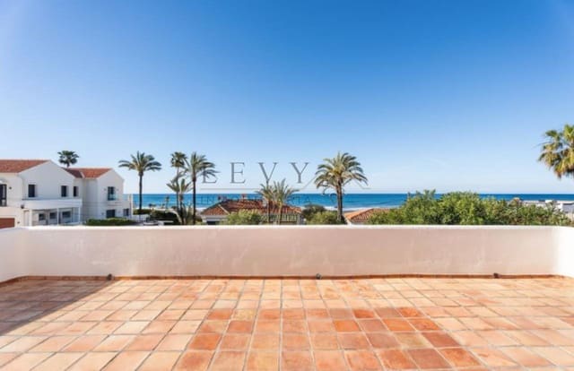 5 Zimmer Villa zu verkaufen in Marbella mit Pool Garage - 2.695.000 € (Ref: 9583316)