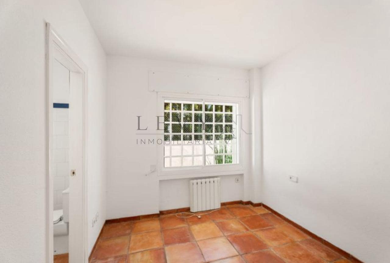 5 Zimmer Villa zu verkaufen in Marbella mit Pool Garage - 2.695.000 € (Ref: 9583316)