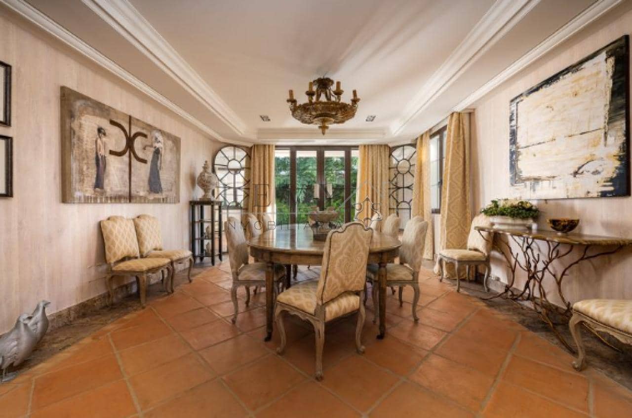 8 quarto Moradia para venda em Guadalmina com piscina garagem - 7 500 000 € (Ref: 9583317)