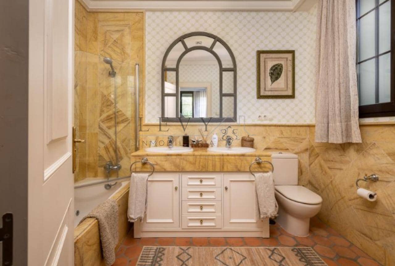 8 quarto Moradia para venda em Guadalmina com piscina garagem - 7 500 000 € (Ref: 9583317)