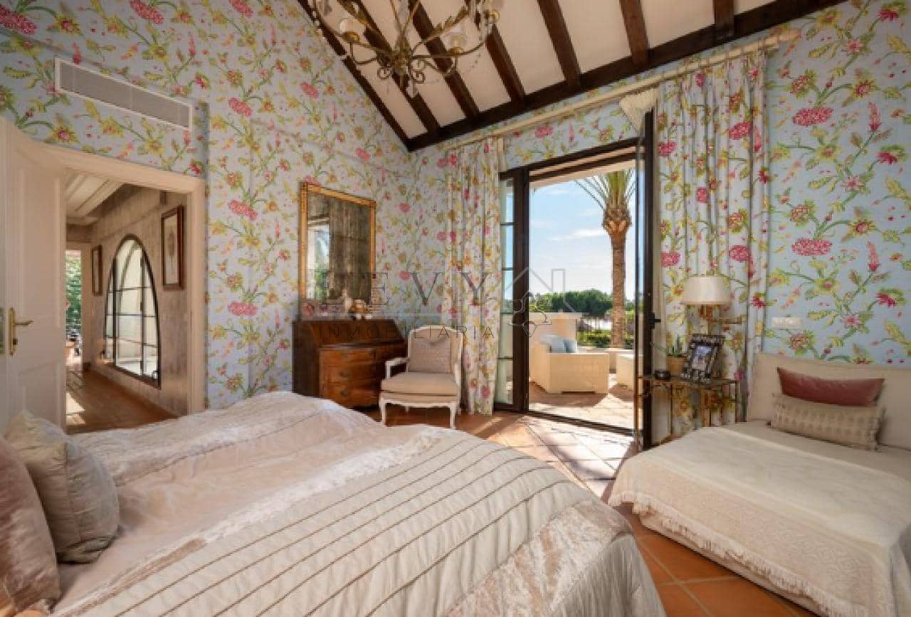 8 quarto Moradia para venda em Guadalmina com piscina garagem - 7 500 000 € (Ref: 9583317)