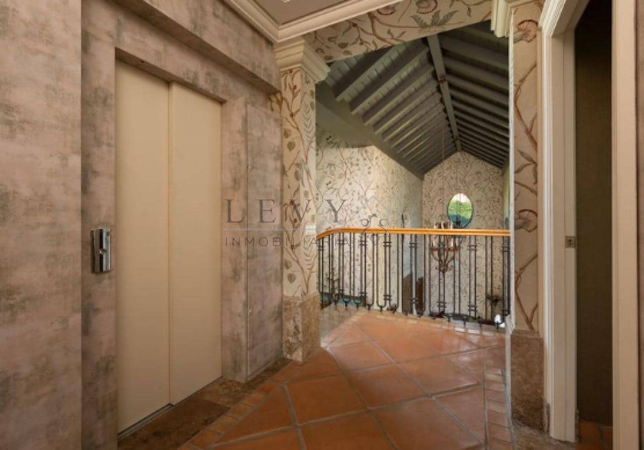 8 quarto Moradia para venda em Guadalmina com piscina garagem - 7 500 000 € (Ref: 9583317)