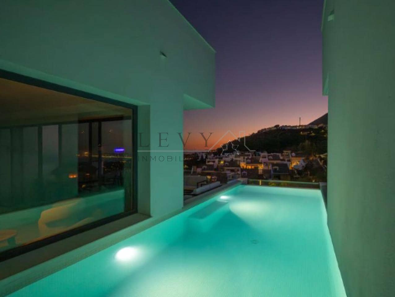 4 Zimmer Villa zu verkaufen in Benalmadena mit Pool Garage - 1.750.000 € (Ref: 9583318)