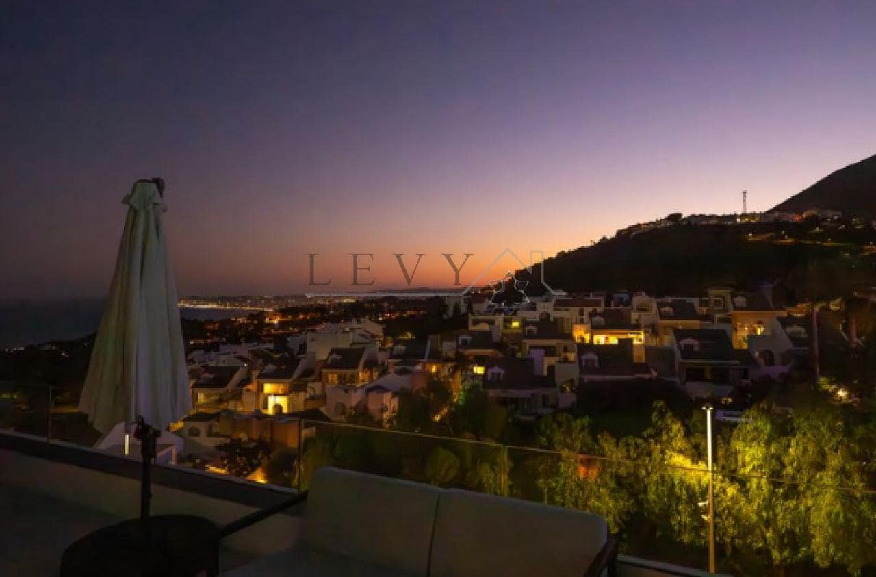 4 Zimmer Villa zu verkaufen in Benalmadena mit Pool Garage - 1.750.000 € (Ref: 9583318)