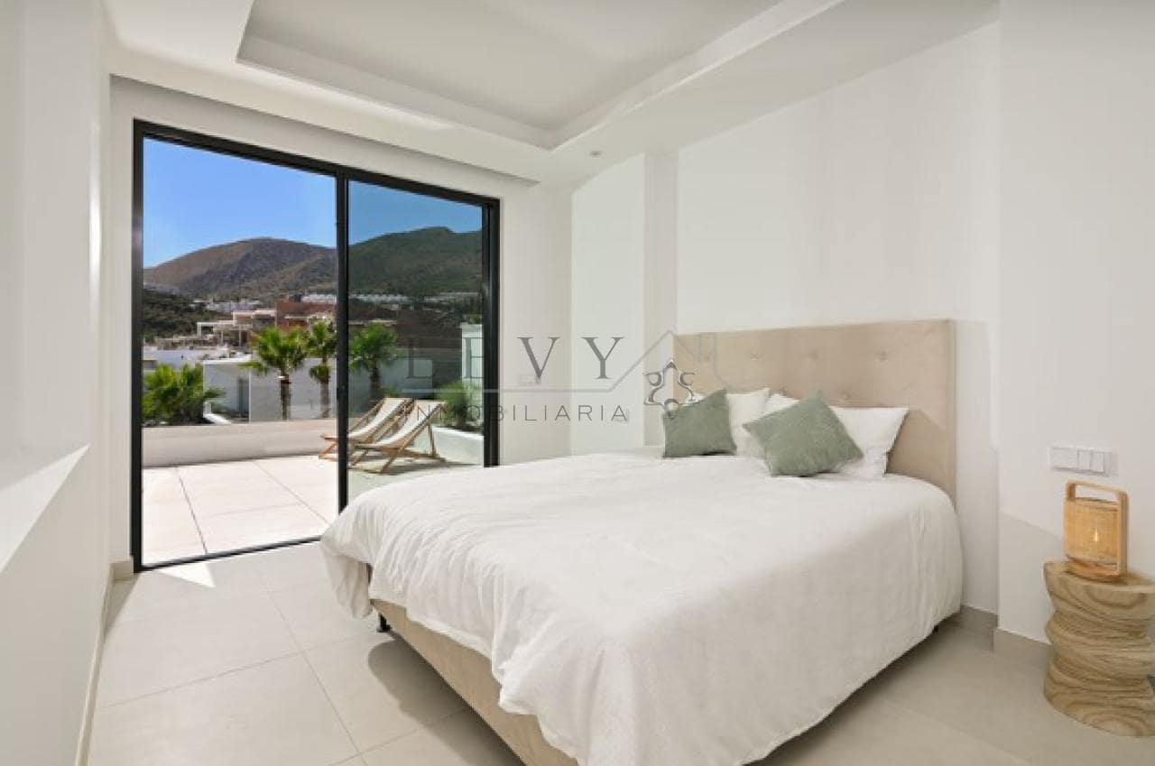 4 Zimmer Villa zu verkaufen in Benalmadena mit Pool Garage - 1.750.000 € (Ref: 9583318)