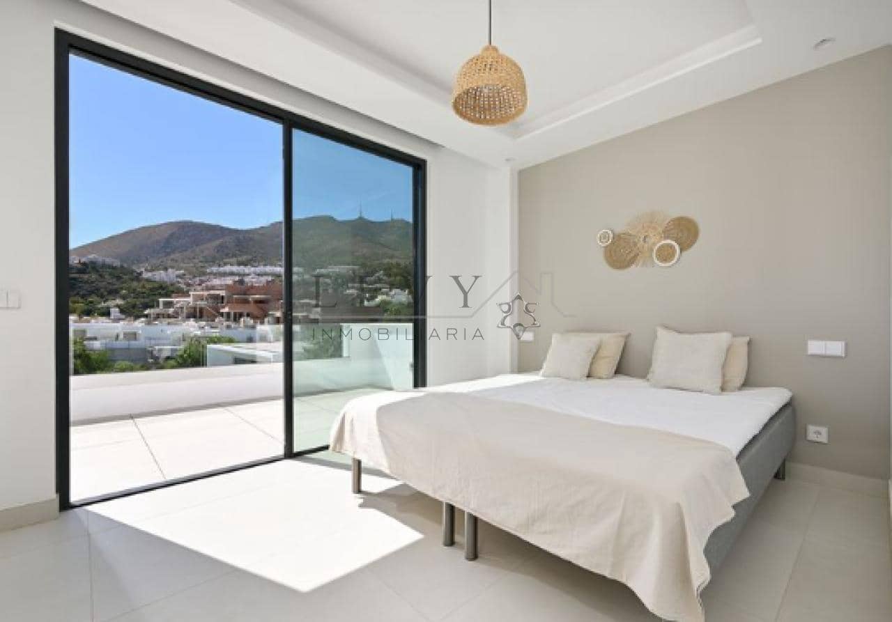 4 Zimmer Villa zu verkaufen in Benalmadena mit Pool Garage - 1.750.000 € (Ref: 9583318)