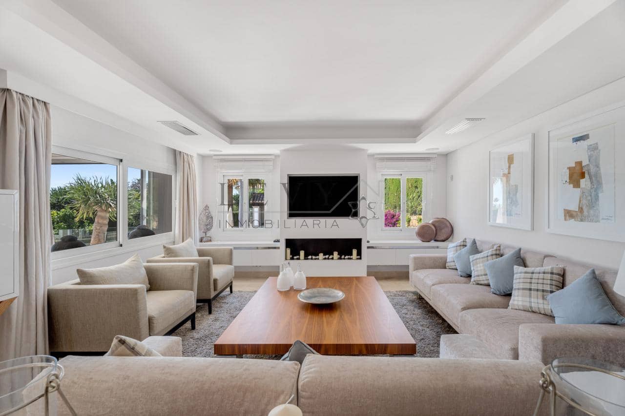 6 bedroom Villa for sale in Nueva Andalucia with pool garage - € 4,250,000 (Ref: 9583321)