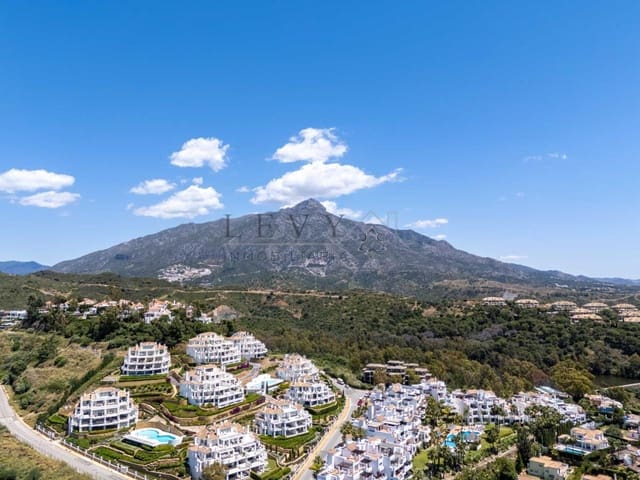 6 quarto Moradia para venda em Nueva Andalucia, Marbella com piscina garagem - 4 250 000 € (Ref: 9583321)