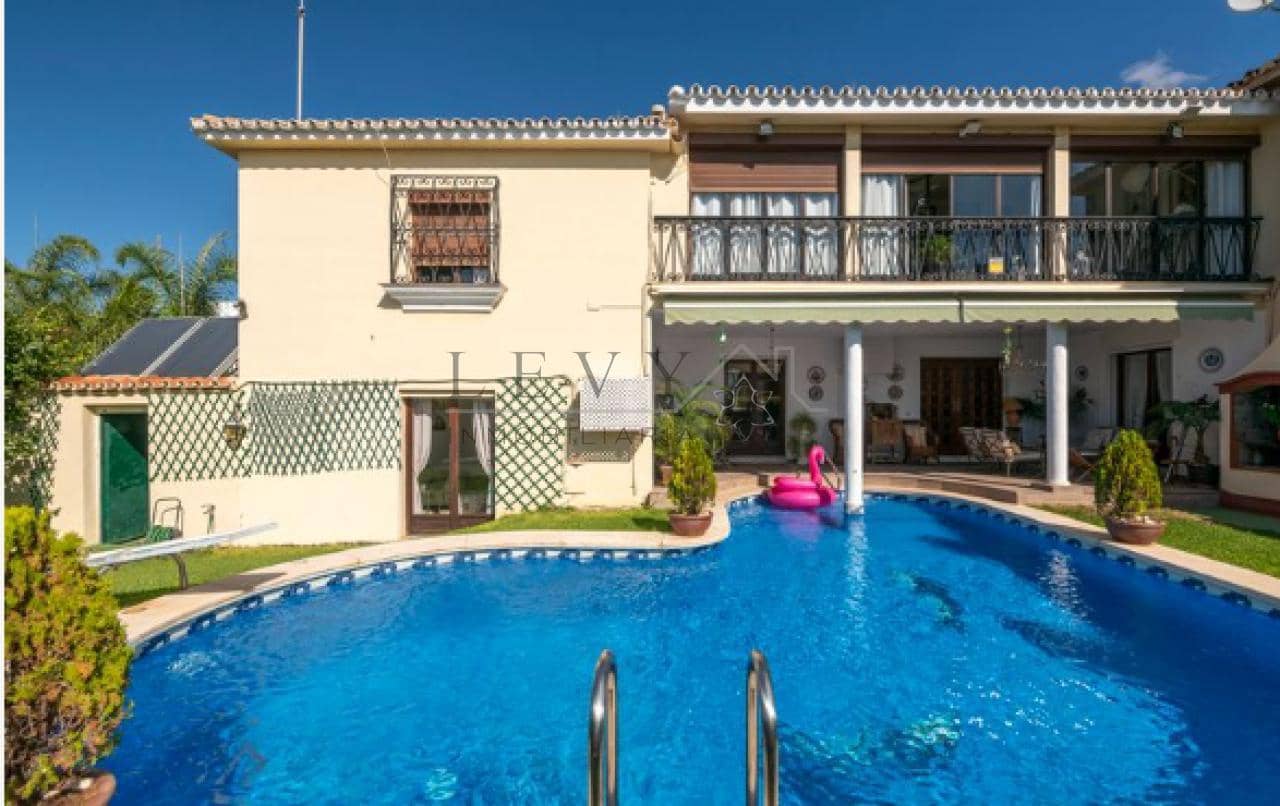 6 makuuhuone Huvila myytävänä paikassa Marbella mukana uima-altaan - 1 595 000 € (Ref: 9583324)