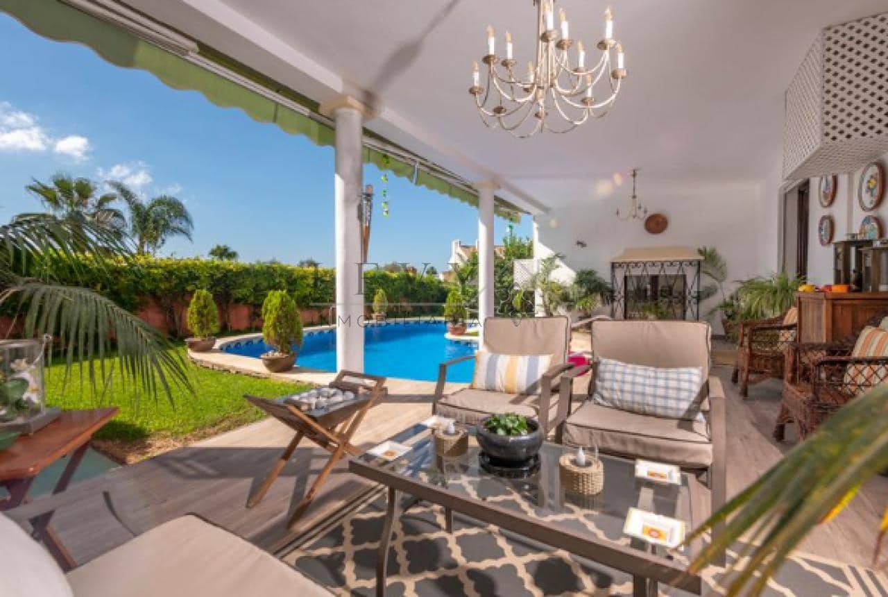 6 makuuhuone Huvila myytävänä paikassa Marbella mukana uima-altaan - 1 595 000 € (Ref: 9583324)