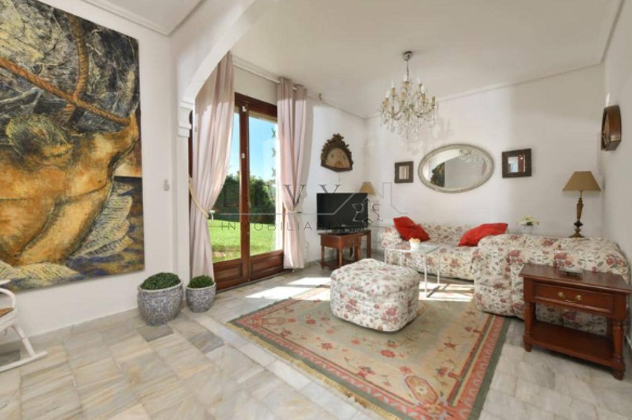 6 makuuhuone Huvila myytävänä paikassa Marbella mukana uima-altaan - 1 595 000 € (Ref: 9583324)