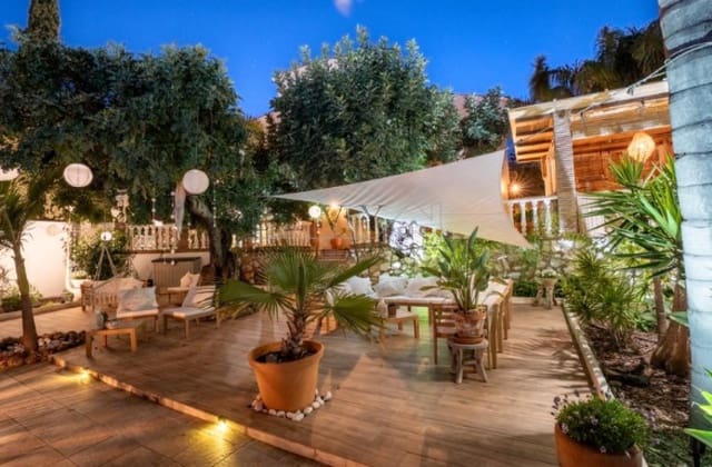 6 soverom Villa til salgs i Benalmádena med svømmebasseng garasje - € 2 625 000 (Ref: 9583325)