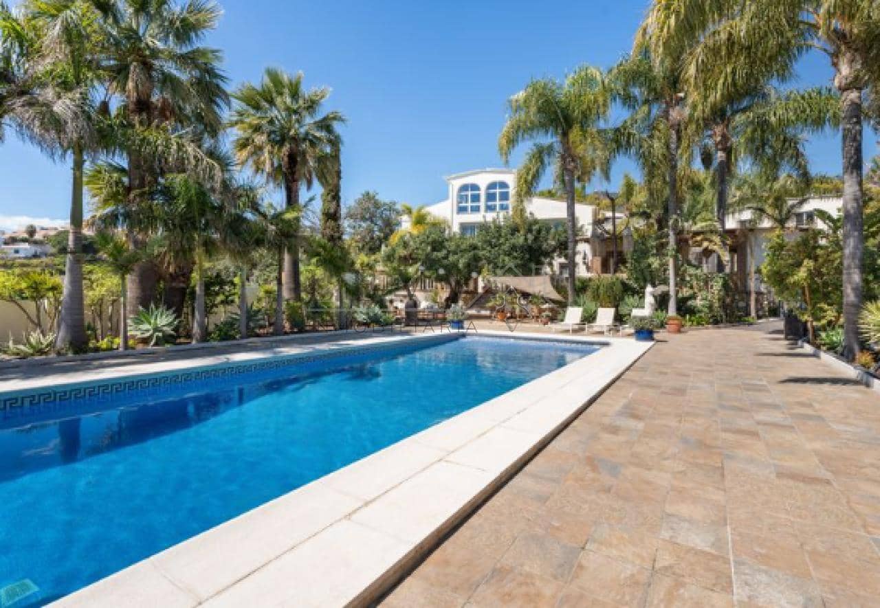 6 soverom Villa til salgs i Benalmadena med svømmebasseng garasje - € 2 625 000 (Ref: 9583325)