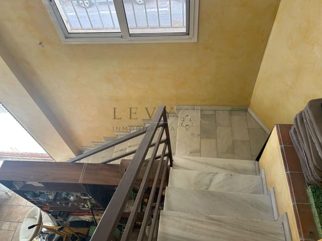 Commercieel te koop in La Asuncion, Málaga stad - € 233.000 (Ref: 9583328)