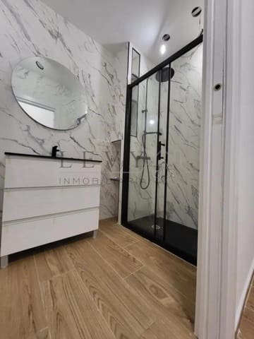 Kontor til salg i Victoria Eugenia, Málaga by - € 150.000 (Ref: 9583334)