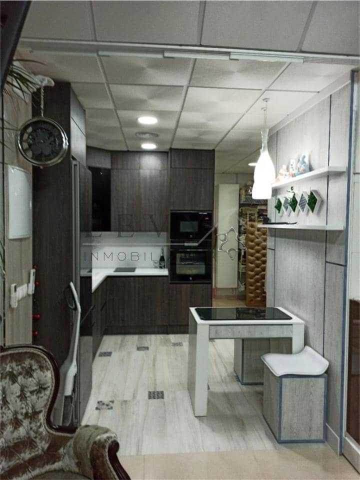 Erhverv til salg i Marbella - € 233.500 (Ref: 9583335)