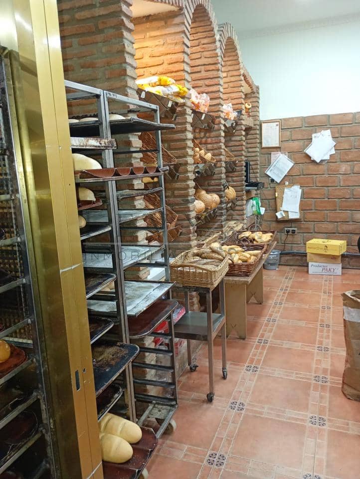 Commerciale da affittare in Malaga citta - 3.400 € (Rif: 9583336)