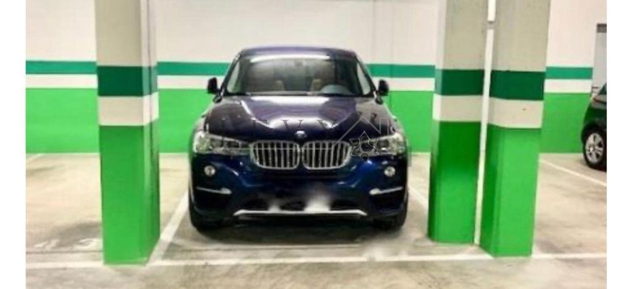 Autotalli myytävänä paikassa Malaga kaupunki - 34 000 € (Ref: 9583342)