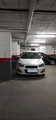 Autotalli myytävänä paikassa Vistafranca, Málaga kaupunki - 18 000 € (Ref: 9583343)