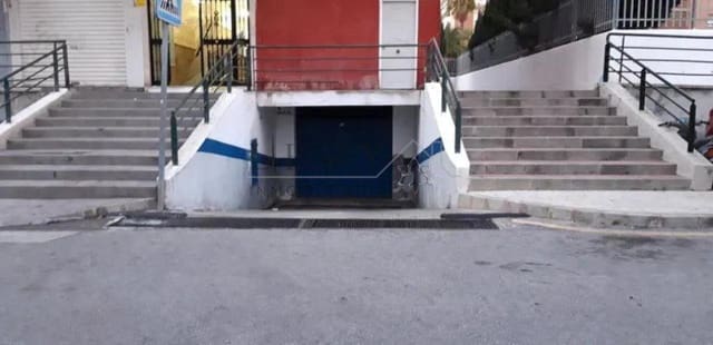 Autotalli myytävänä paikassa Vistafranca, Málaga kaupunki - 18 000 € (Ref: 9583343)