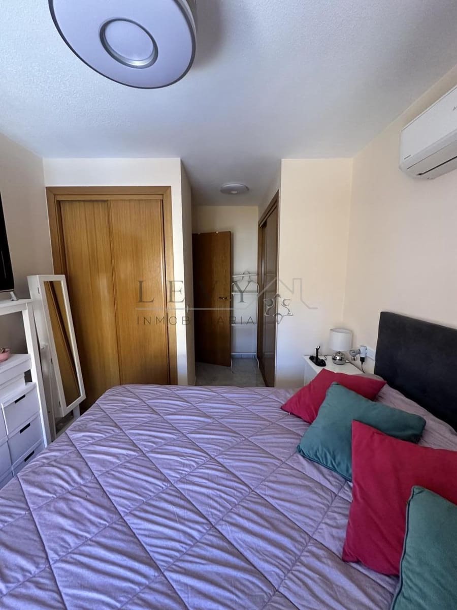 4 sypialnia Dom blizniak na sprzedaż w Miasto Malaga z basenem - 455 000 € (Ref: 9599260)