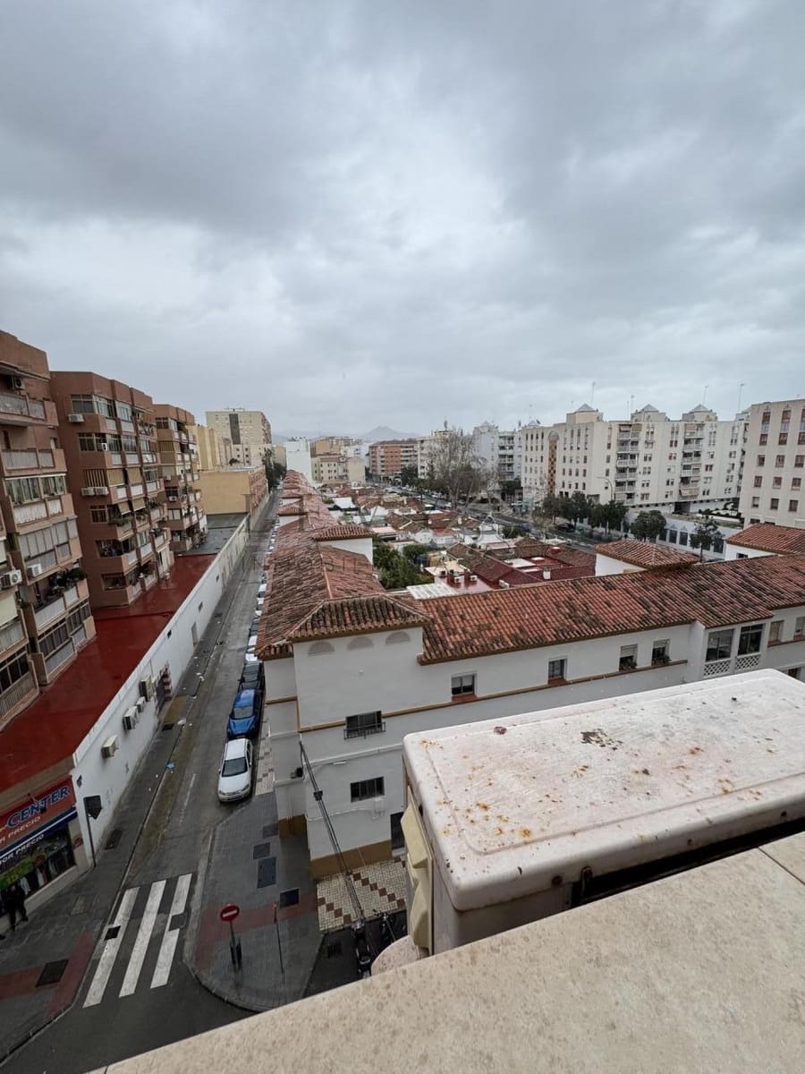 Piso de 3 habitaciones en Málaga ciudad en venta - 330.000 € (Ref: 9633996)