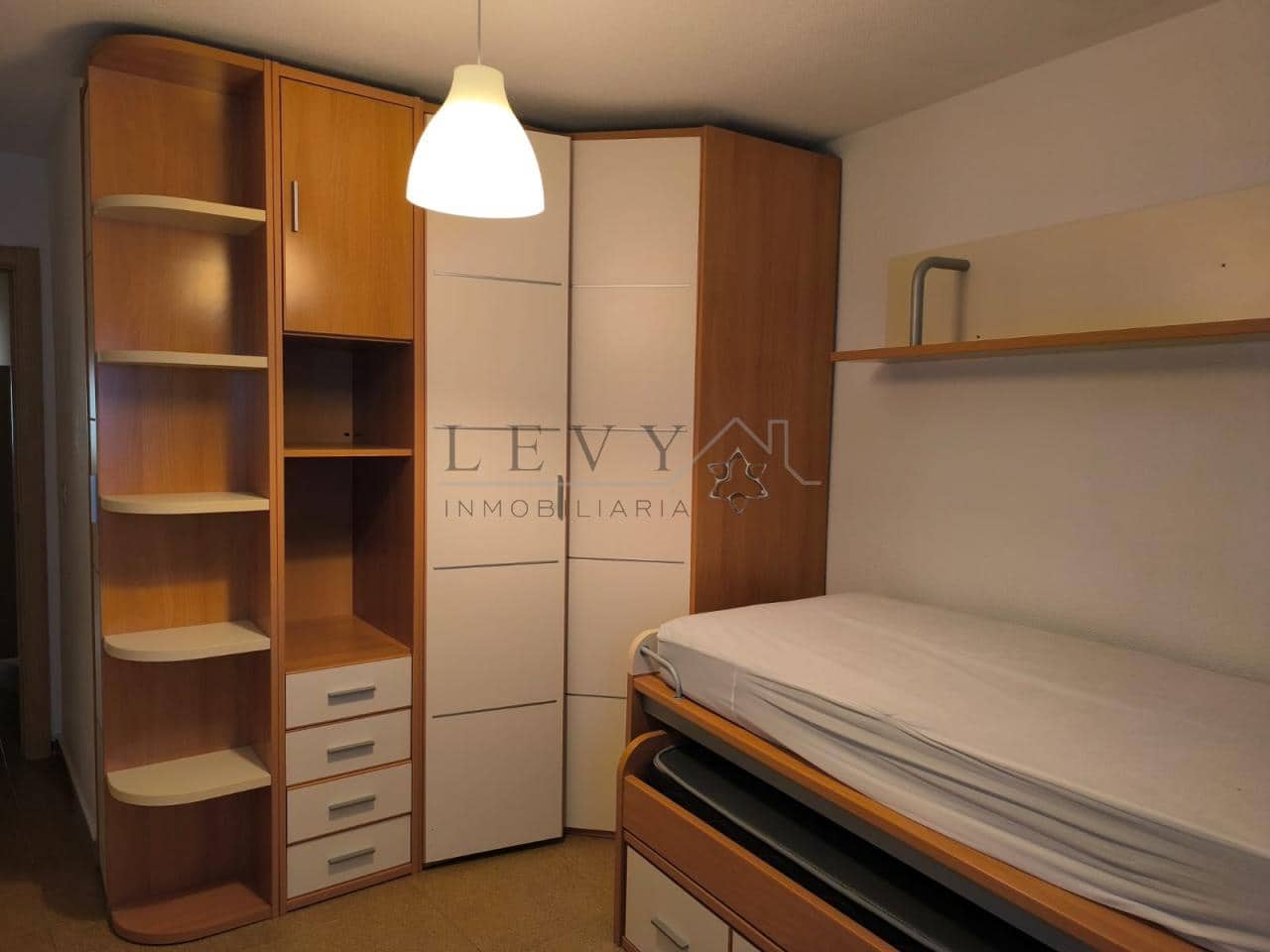 2 makuuhuone Kattohuoneisto vuokrattavana paikassa Malaga kaupunki - 1 400 € (Ref: 9679562)