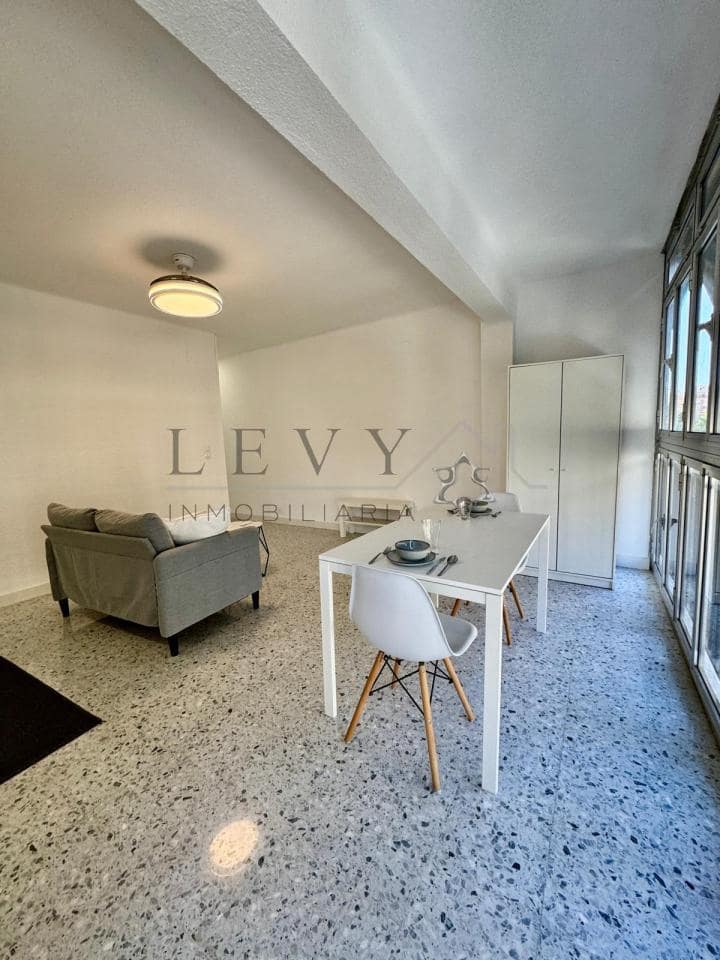 1 Zimmer Wohnung zu vermieten in Malaga Stadt - 900 € (Ref: 9690099)