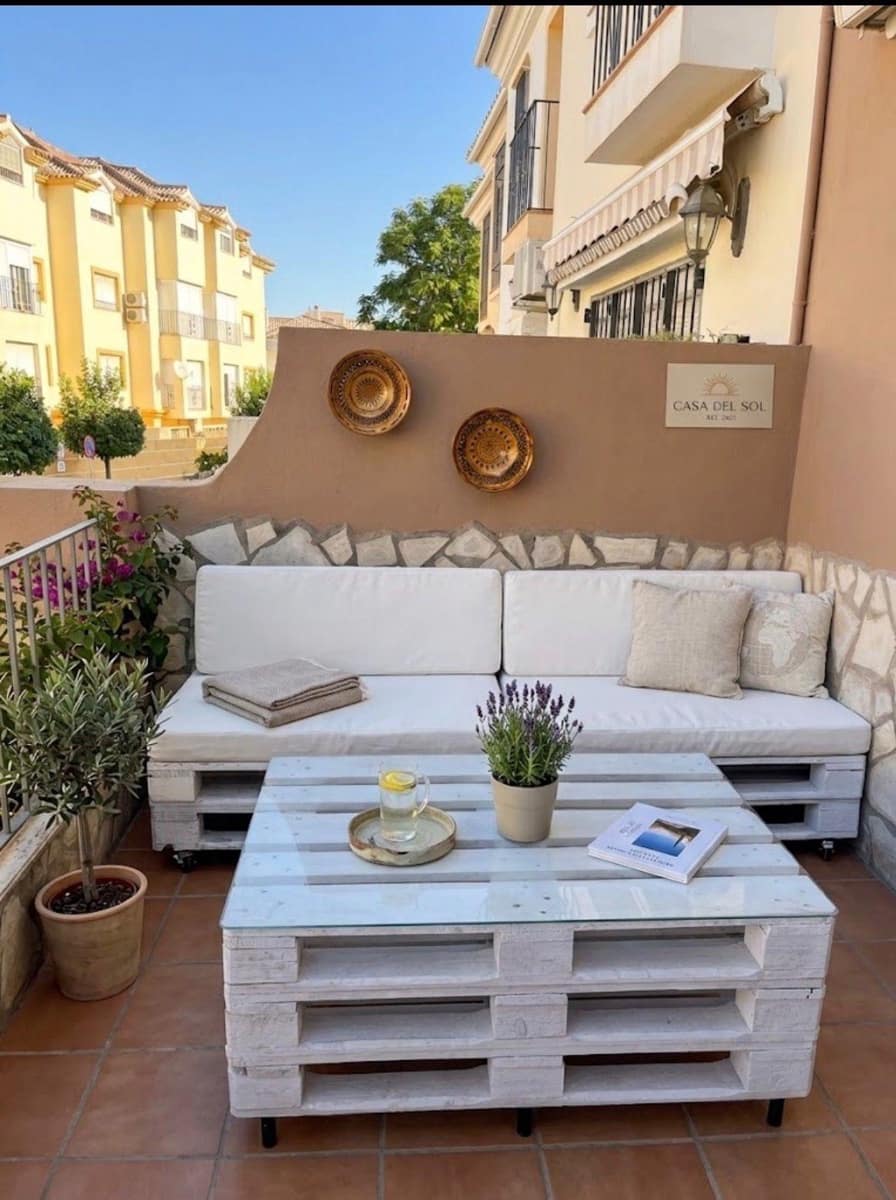 4 chambre Villa/Maison Mitoyenne à vendre à Coin avec garage - 395 000 € (Ref: 10049324)