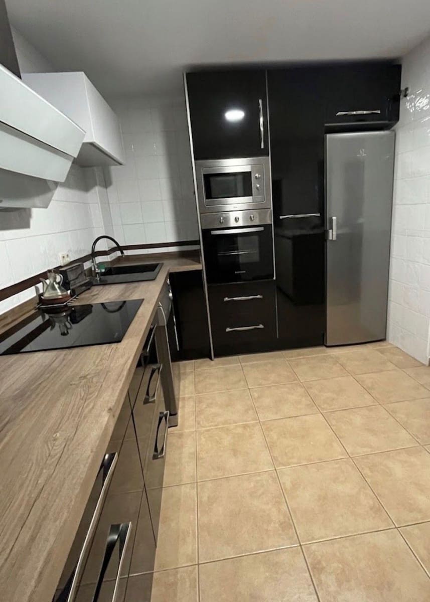 4 chambre Villa/Maison Mitoyenne à vendre à Coin avec garage - 395 000 € (Ref: 10049324)